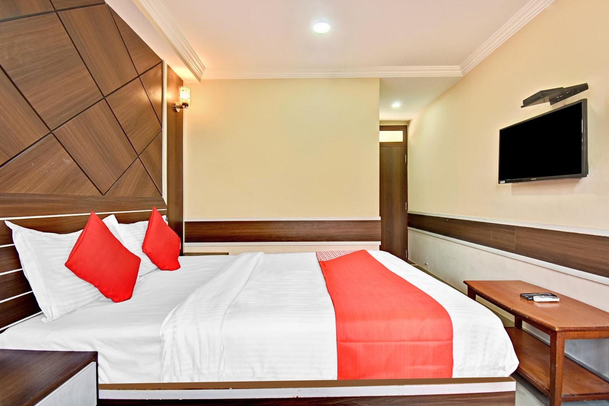 Hotel O Sri Sai Comforts Bangalore Bagian luar foto